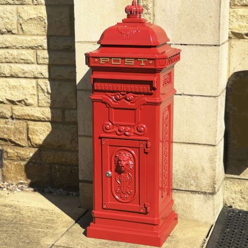 Victorian red post - post, box