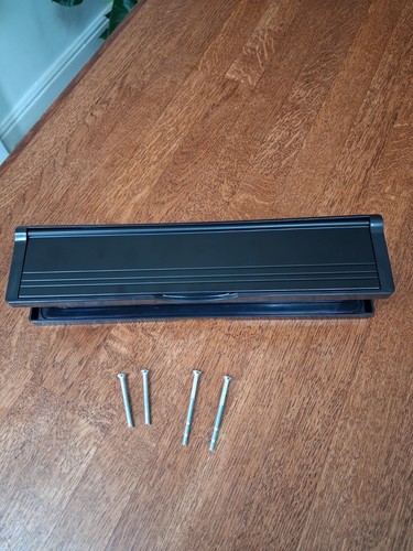 Black aluminium letterbox - black,